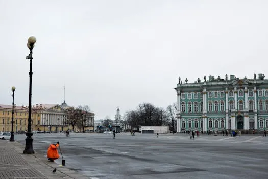 Работа в Санкт-Петербурге 2026: вакансии курьера